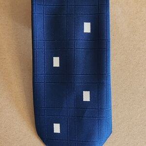 Vintage Leibowitz By Damon Blue and White Silk Tie with Subtle Grid Pattern